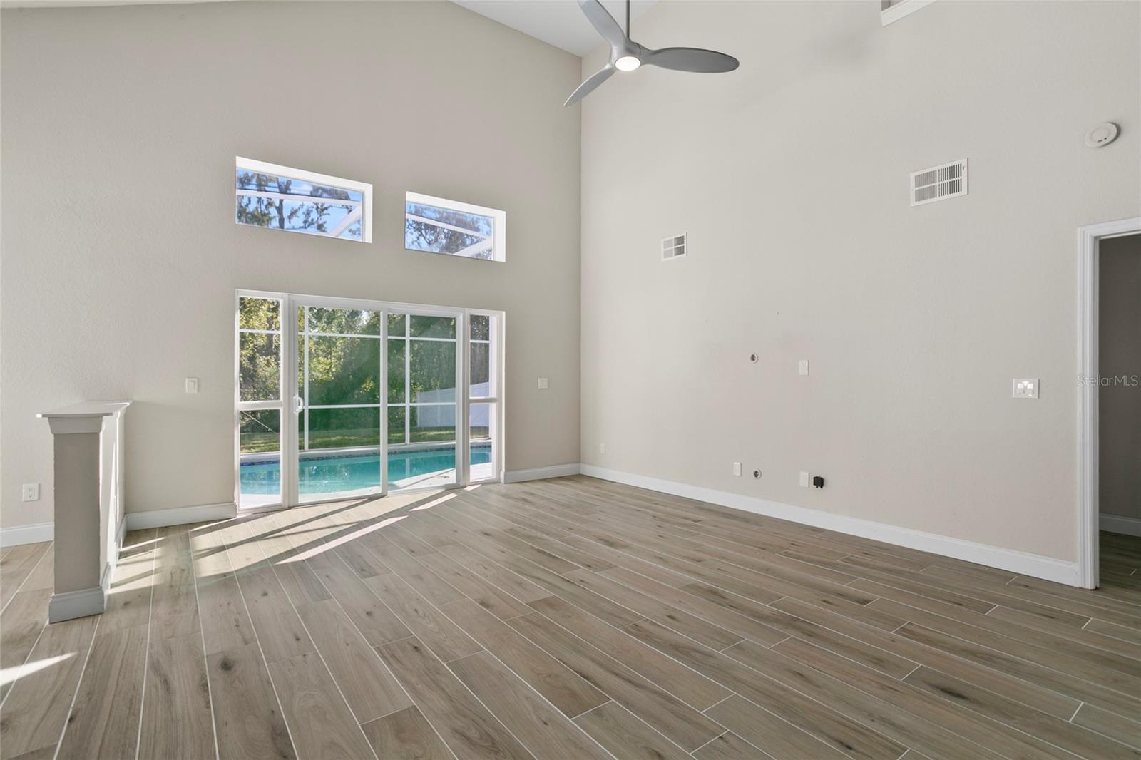 PINEWOOD COUNTRY ESTATES - Residential Lease