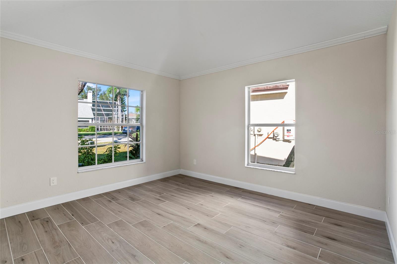 PINEWOOD COUNTRY ESTATES - Residential Lease