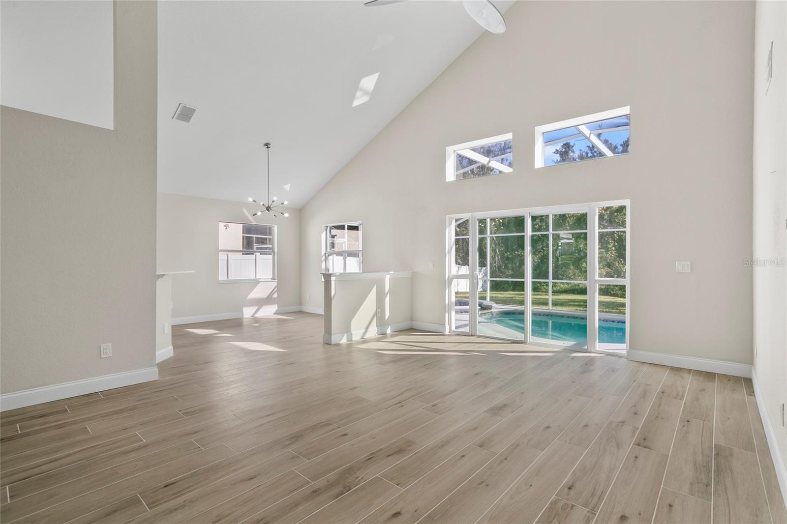 PINEWOOD COUNTRY ESTATES - Residential Lease
