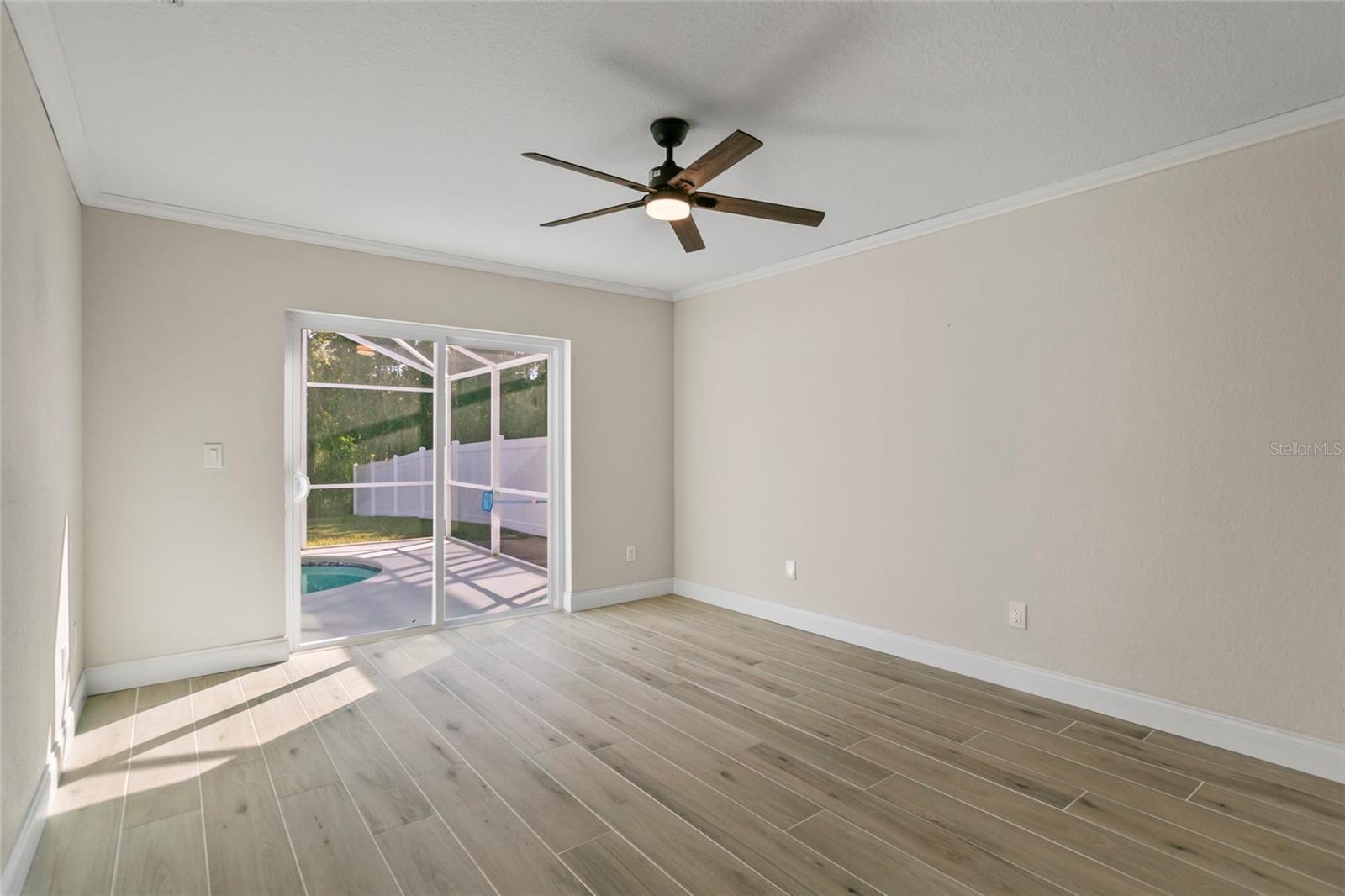 PINEWOOD COUNTRY ESTATES - Residential Lease