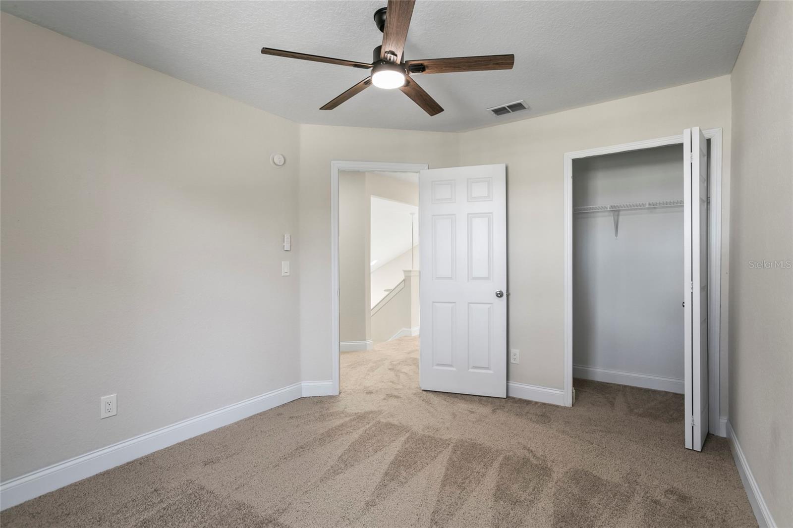 PINEWOOD COUNTRY ESTATES - Residential Lease