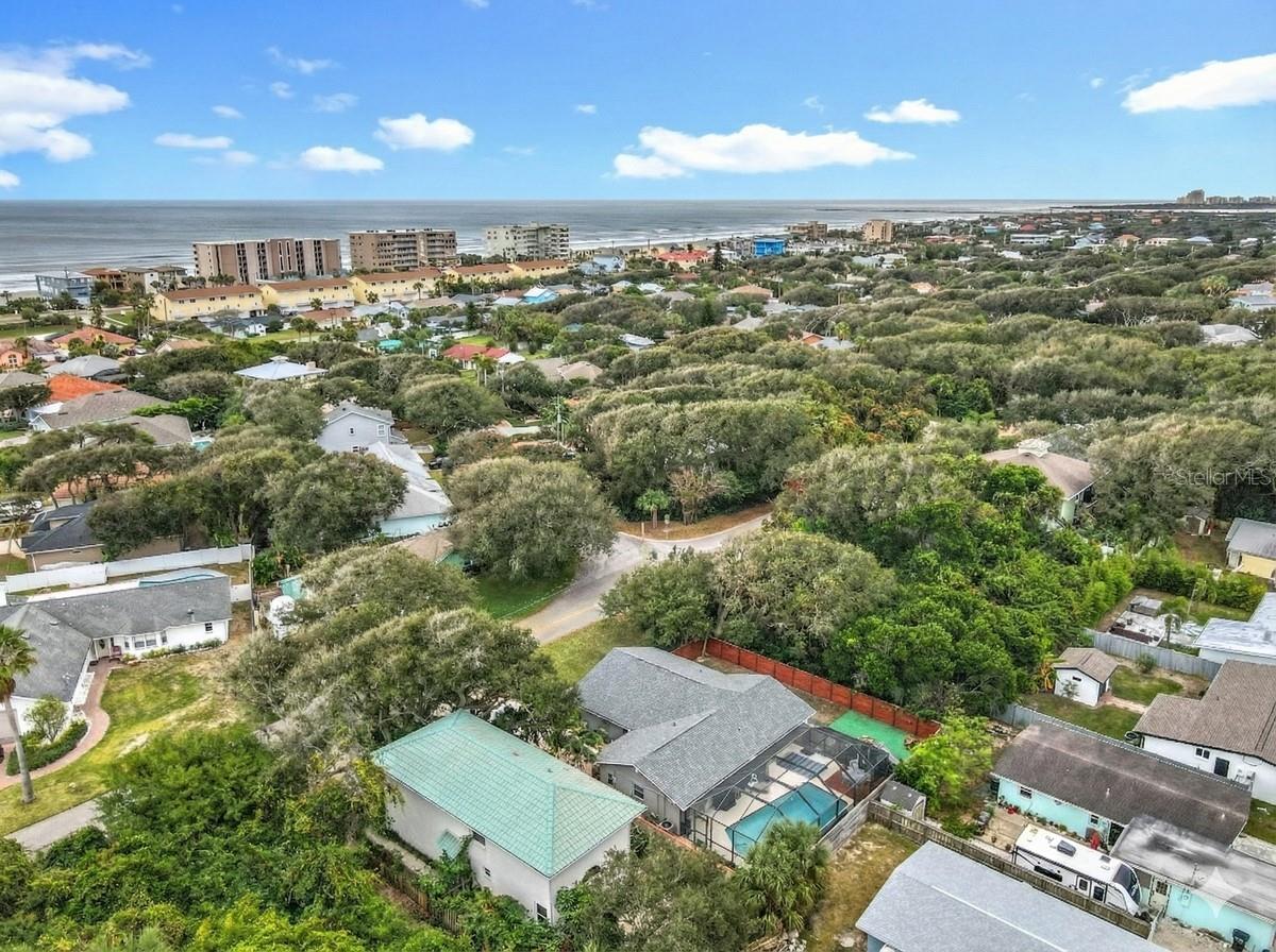 LIGHTHOUSE SHORES - Residential