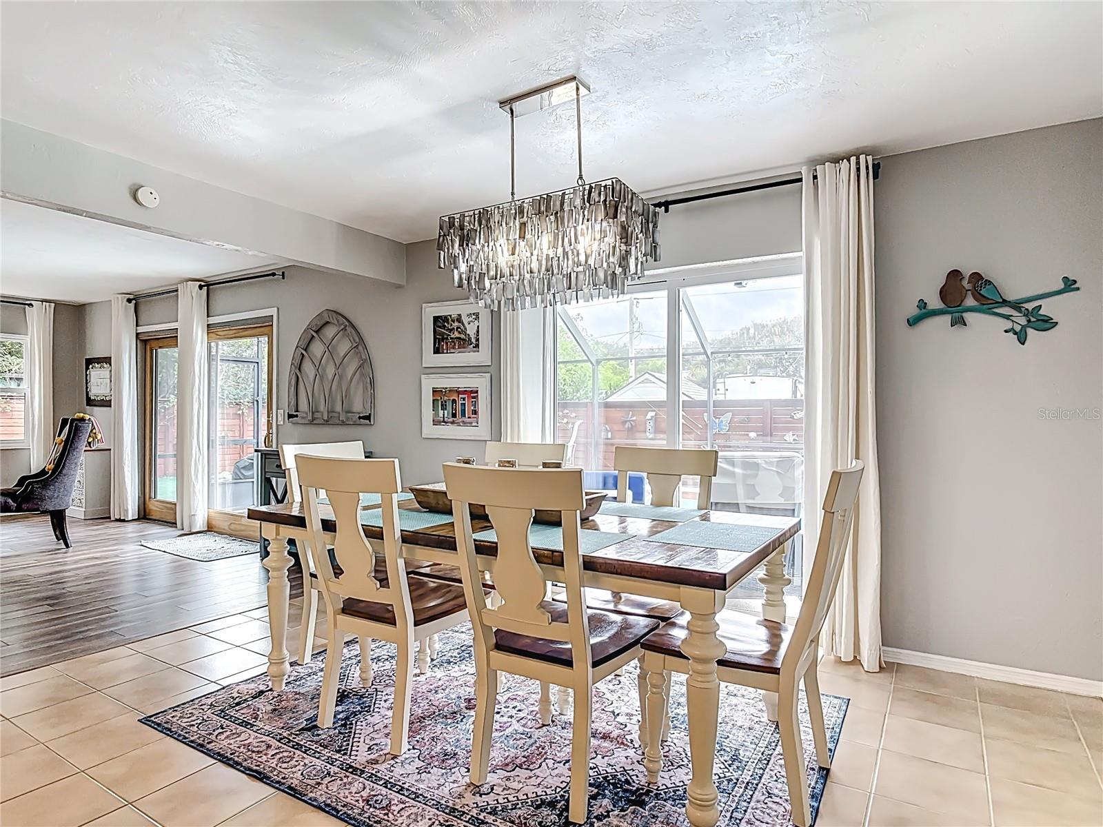 LIGHTHOUSE SHORES - Residential