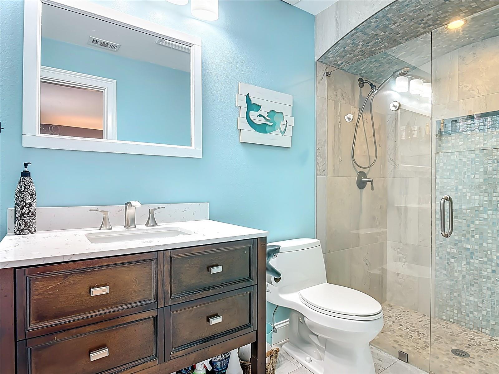 LIGHTHOUSE SHORES - Residential