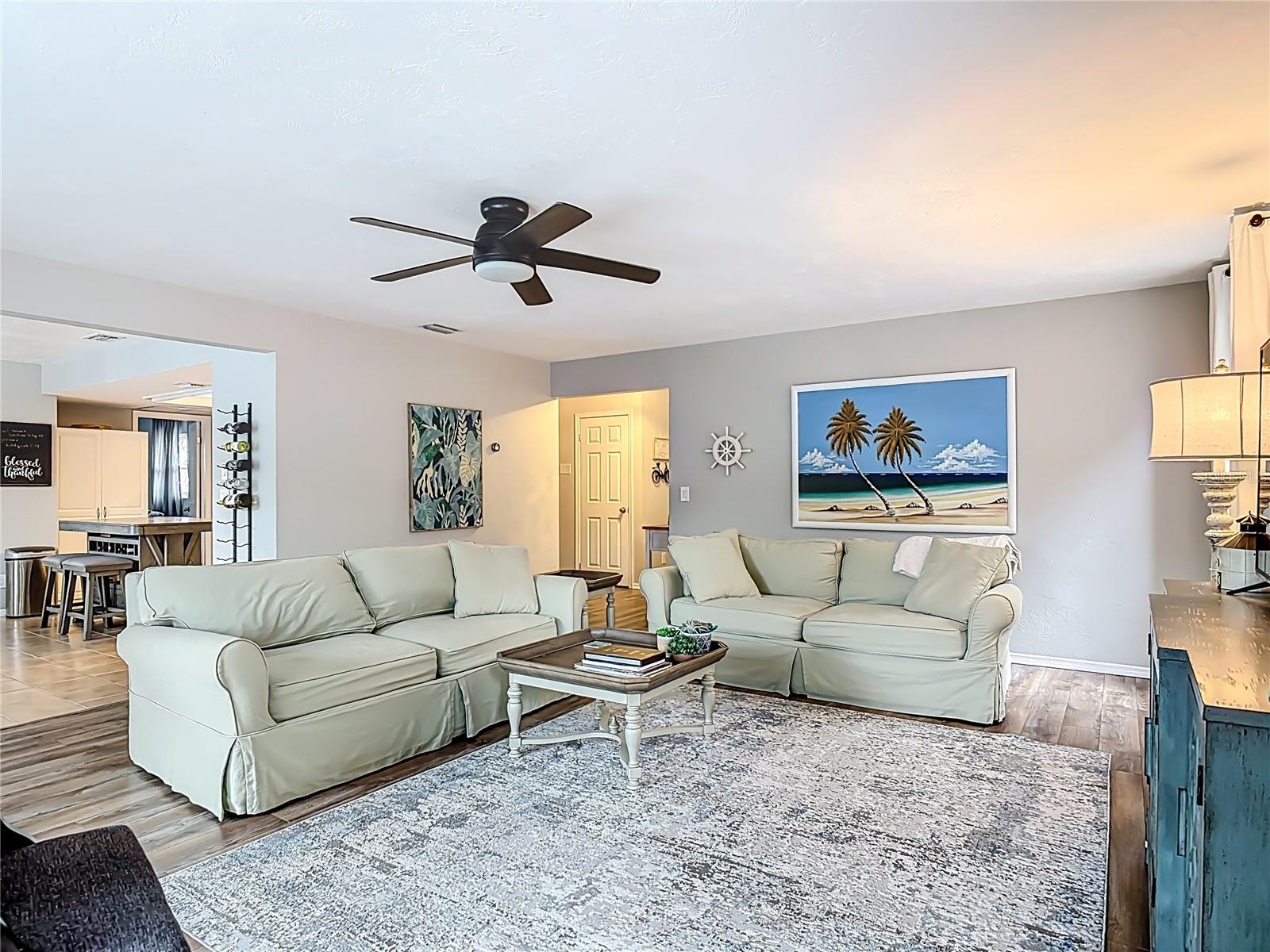 LIGHTHOUSE SHORES - Residential