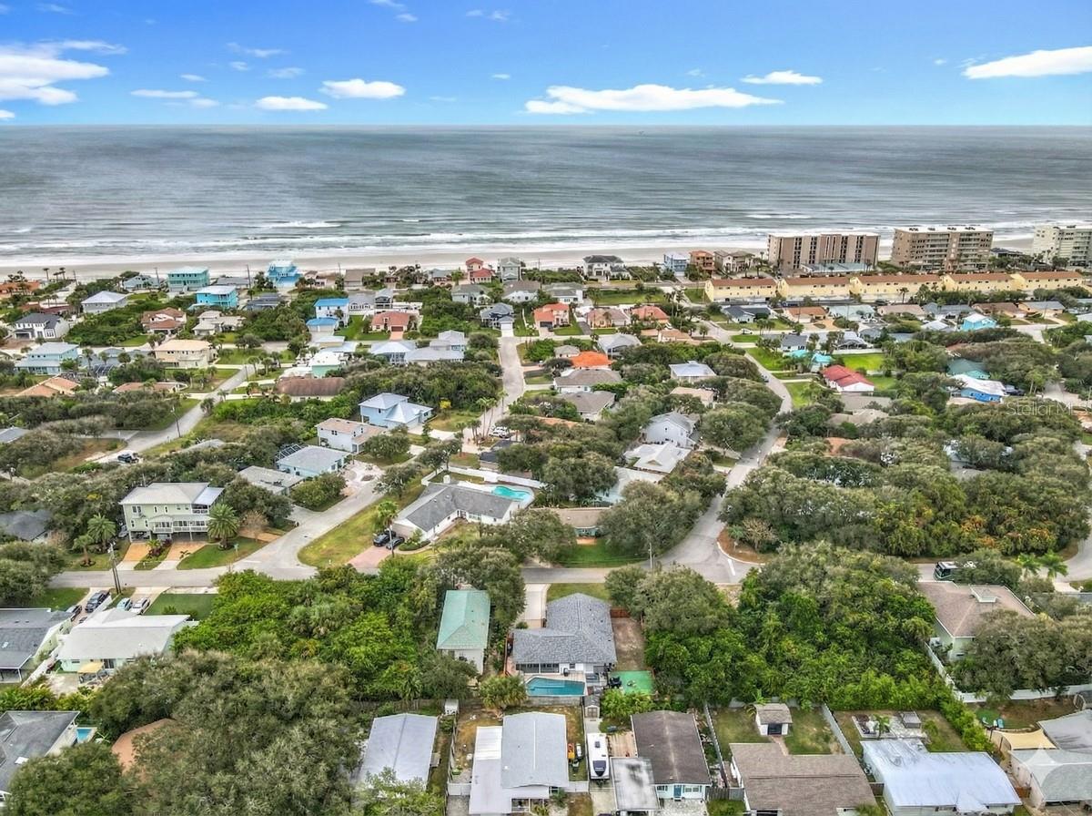 LIGHTHOUSE SHORES - Residential