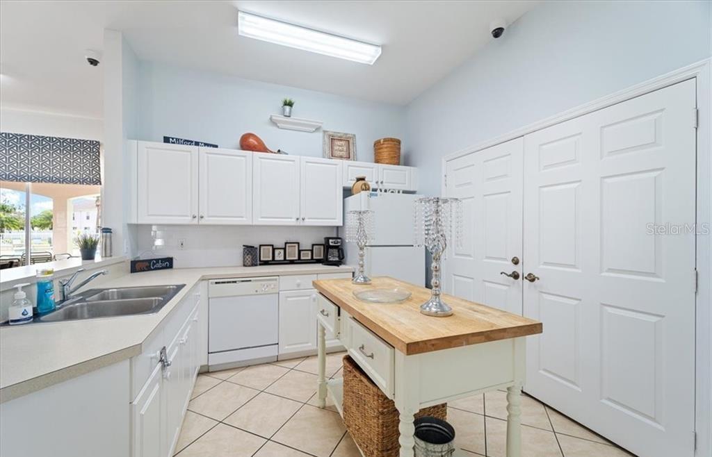 FOREST LAKE TWNHMS PH I - Residential