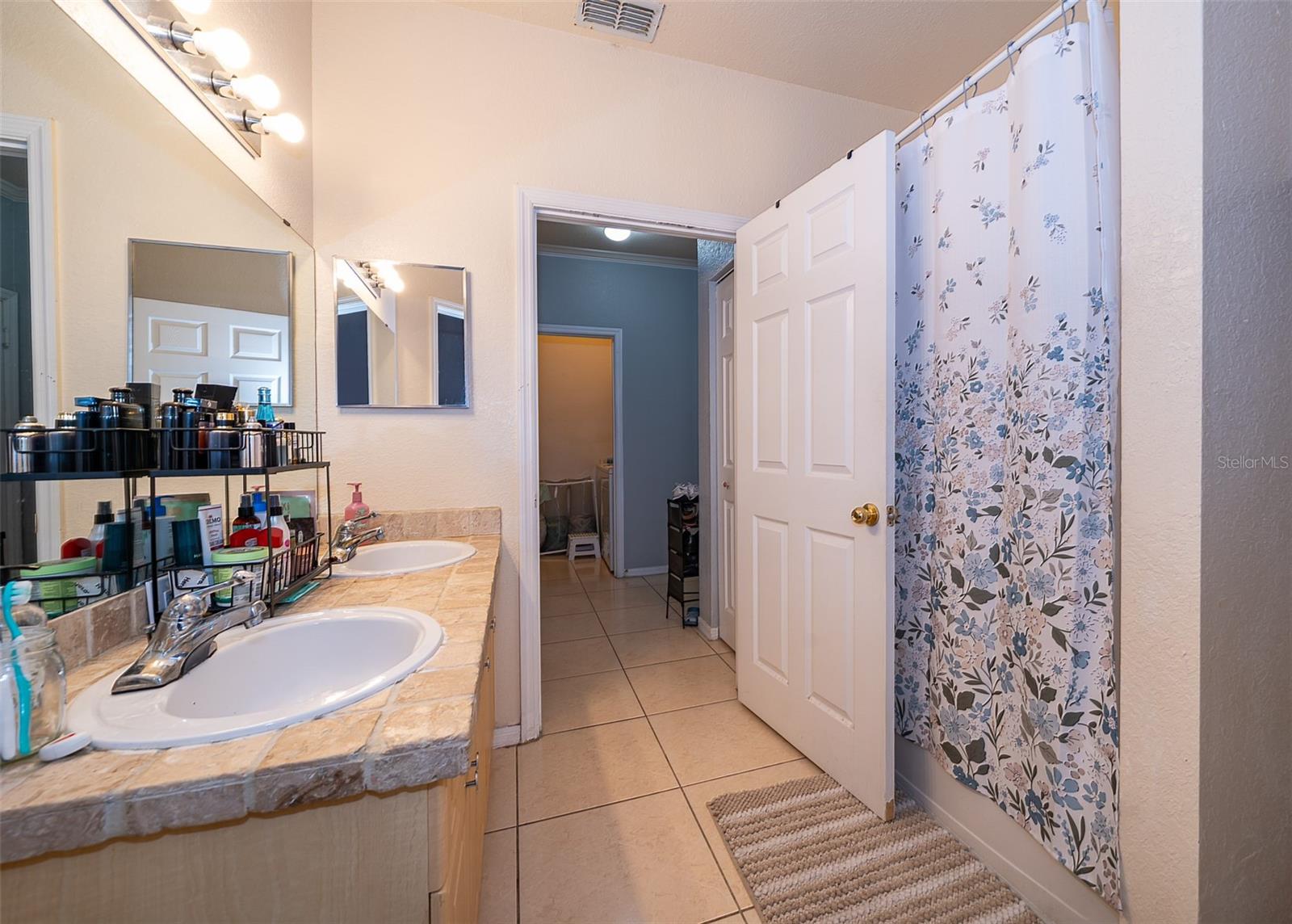 MOSAIC/MILLENIA - Residential Lease