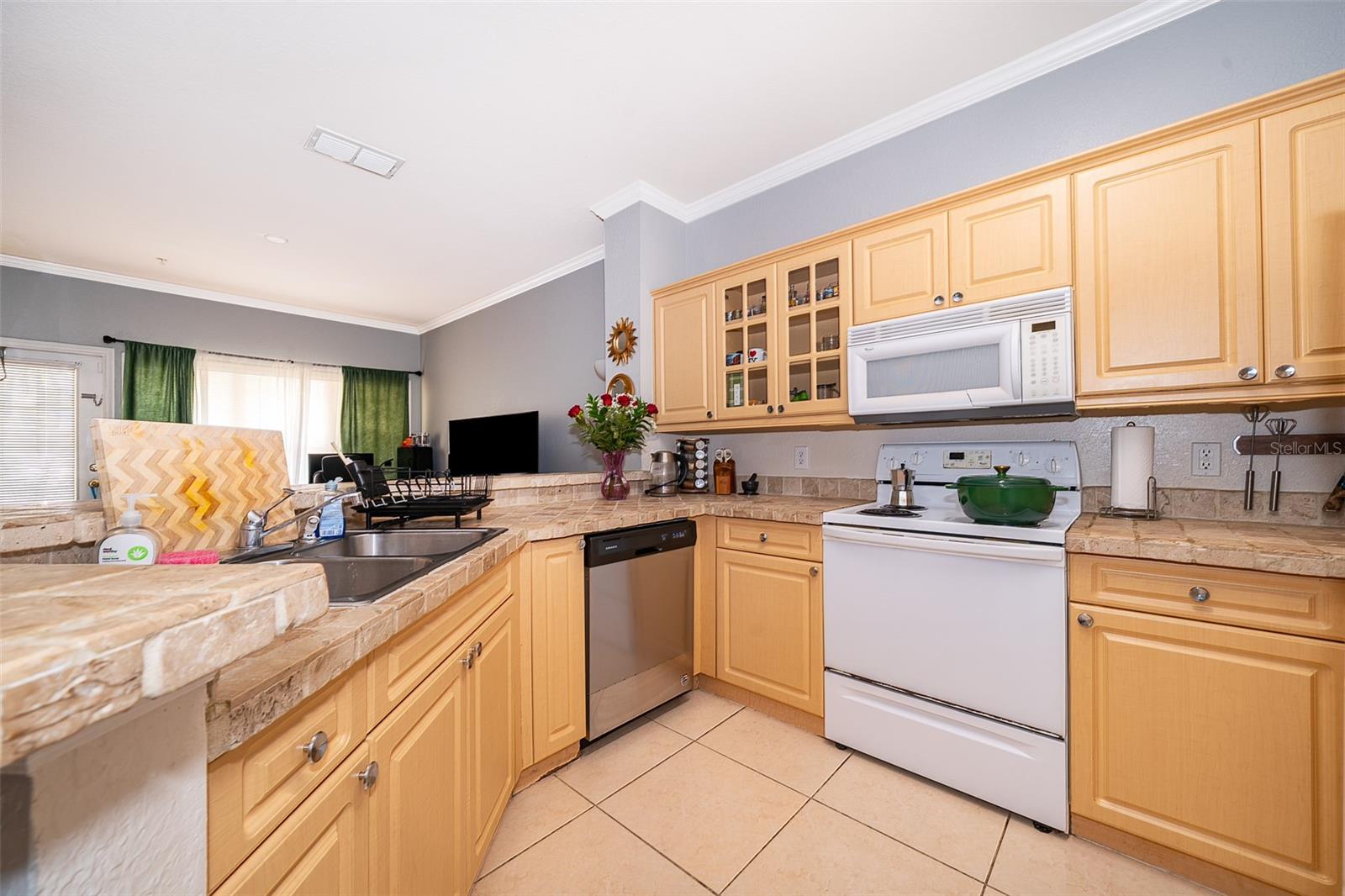 MOSAIC/MILLENIA - Residential Lease