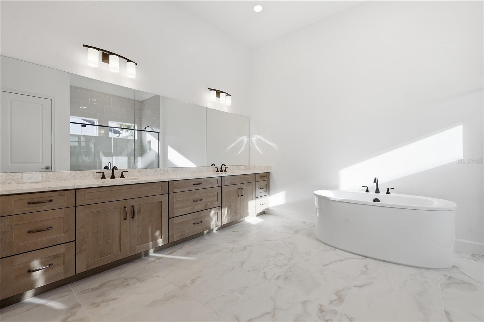 SHOREFRONT COVE - Residential