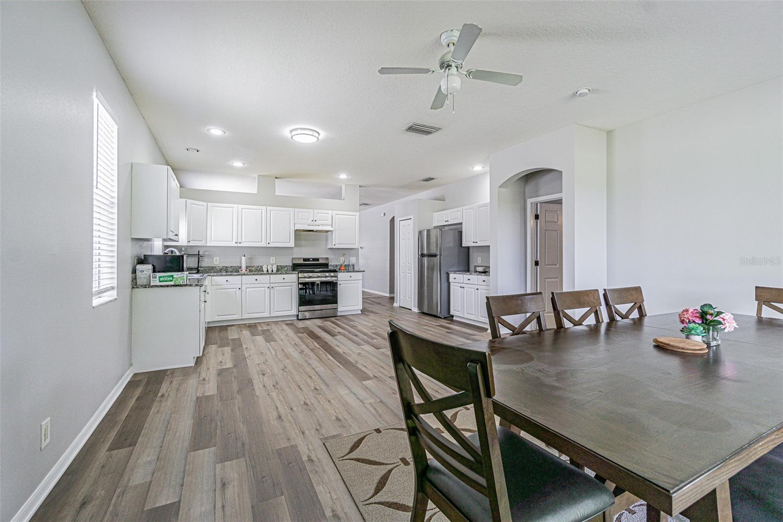 HIDDEN OAKS AT TEMPLE TERRACE - Residential