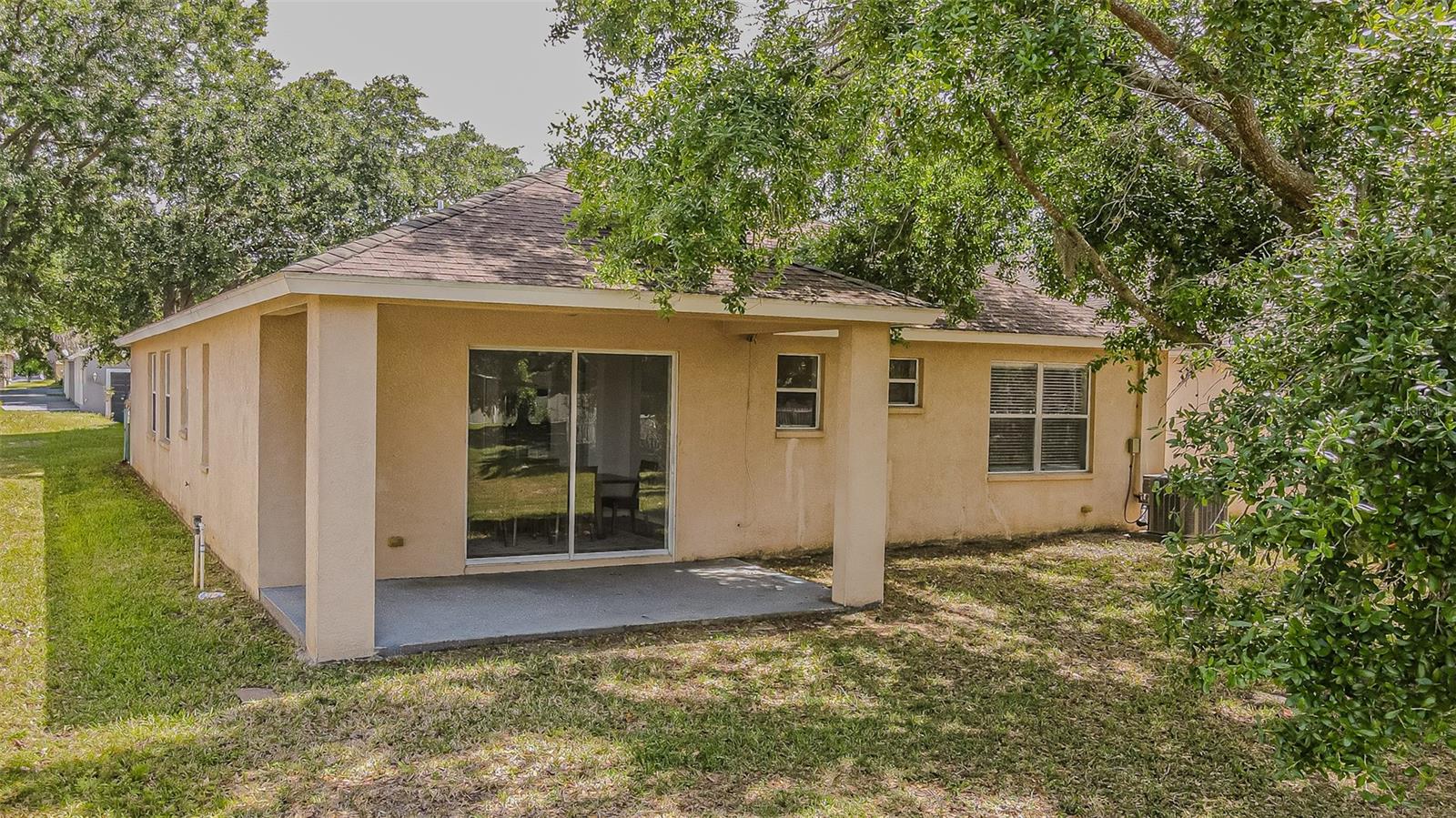 HIDDEN OAKS AT TEMPLE TERRACE - Residential
