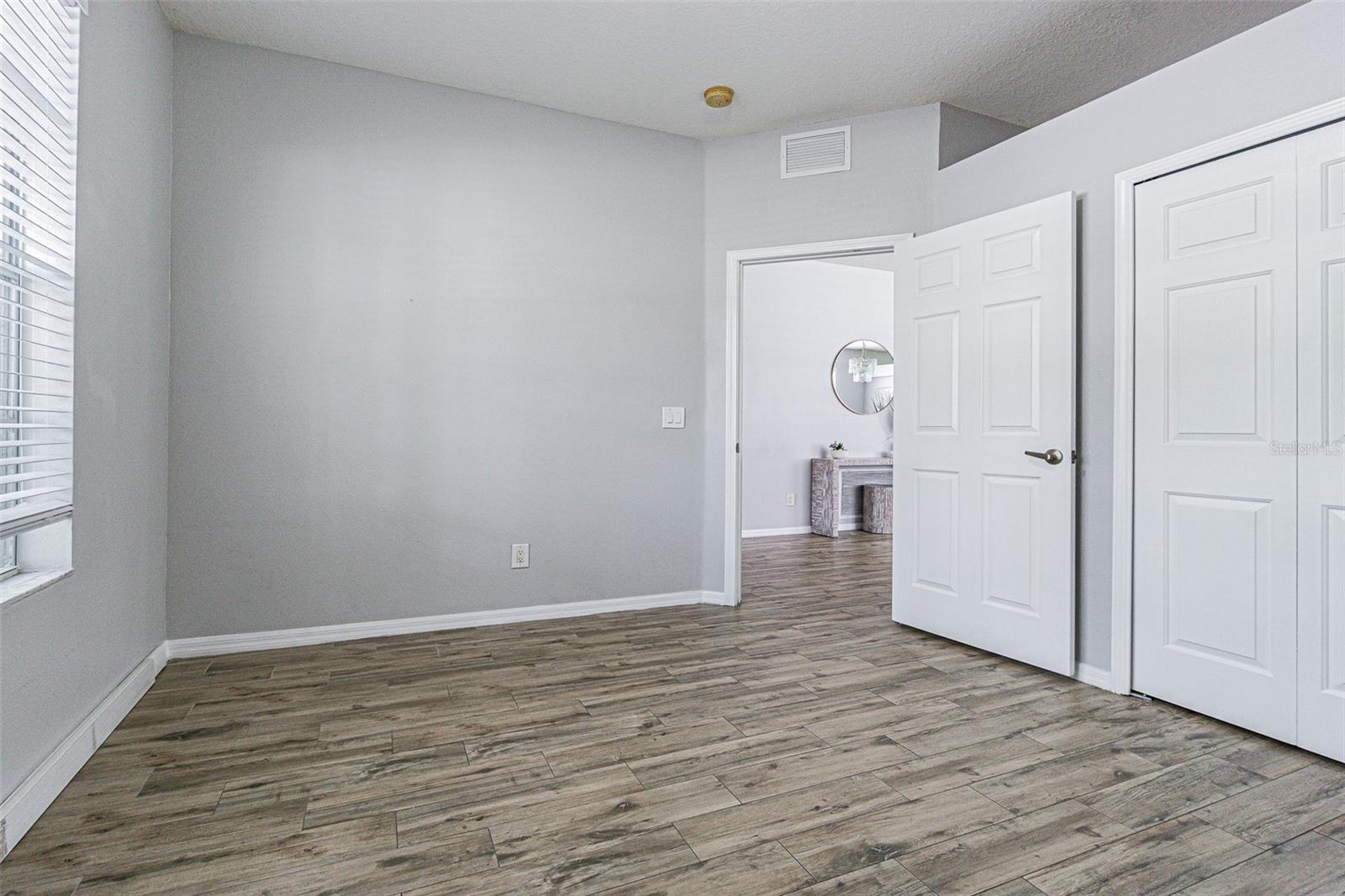 HIDDEN OAKS AT TEMPLE TERRACE - Residential