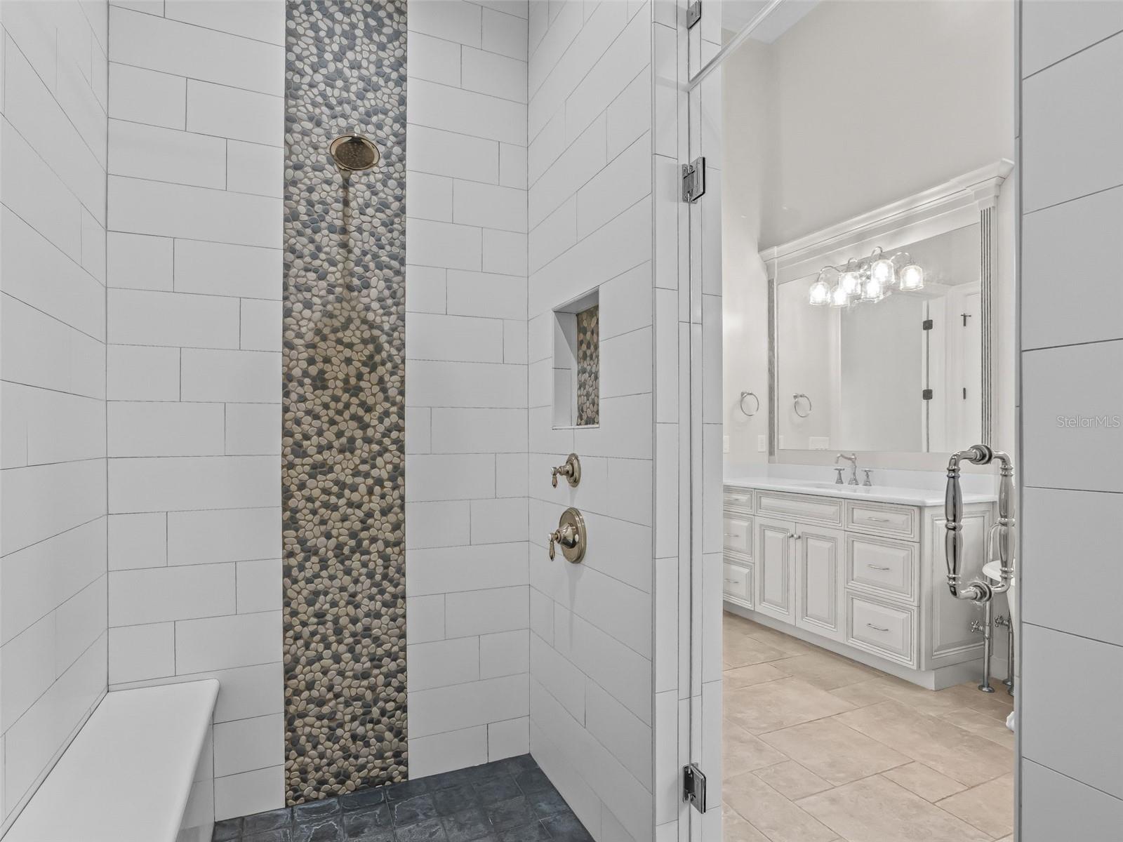 GOLDEN OCALA UN #ONE - Residential