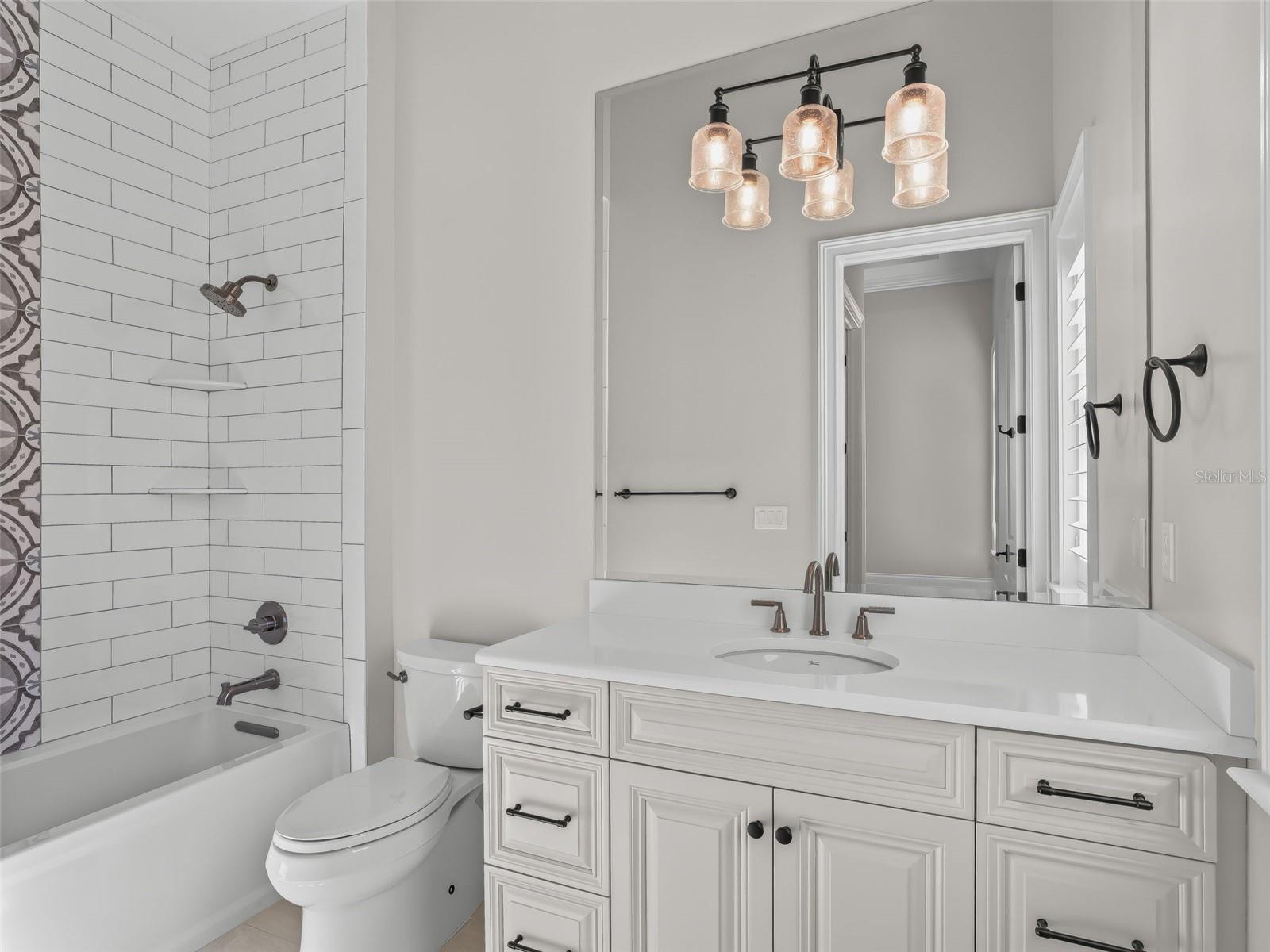 GOLDEN OCALA UN #ONE - Residential