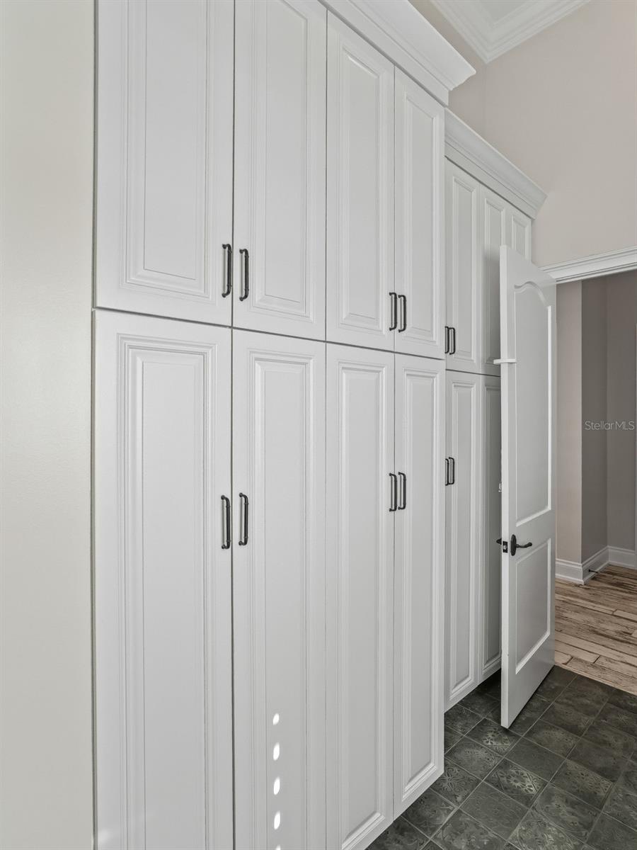 GOLDEN OCALA UN #ONE - Residential