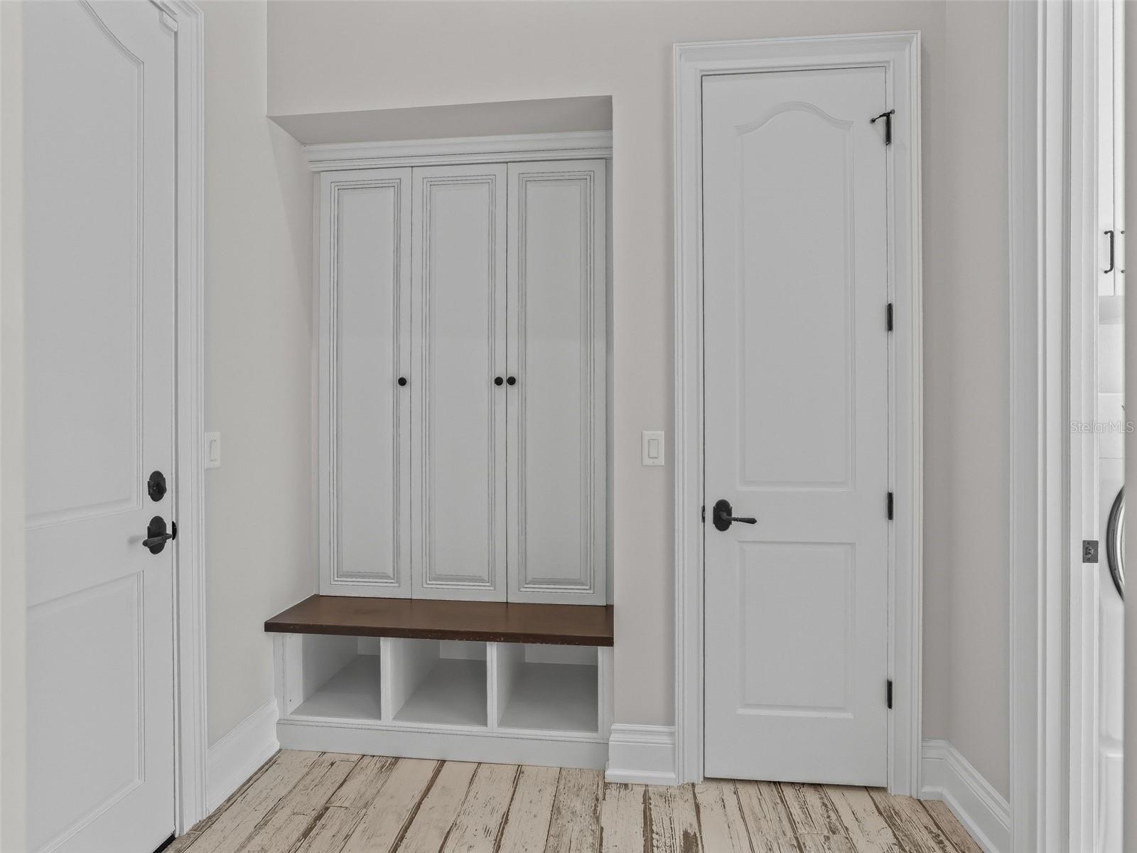 GOLDEN OCALA UN #ONE - Residential