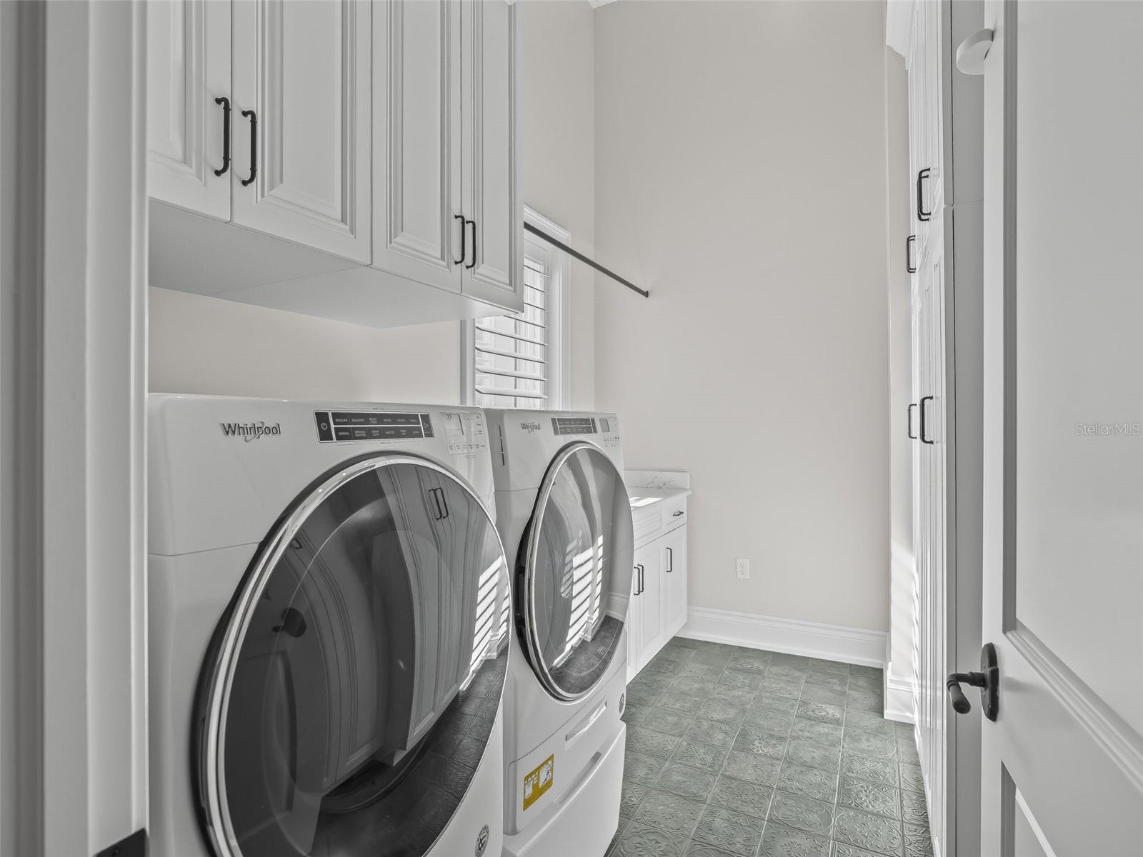 GOLDEN OCALA UN #ONE - Residential