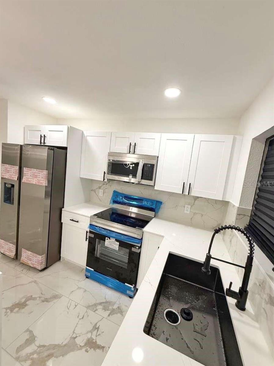 PORT MALABAR COUNTRY CLUB UNIT 07 - Residential Lease