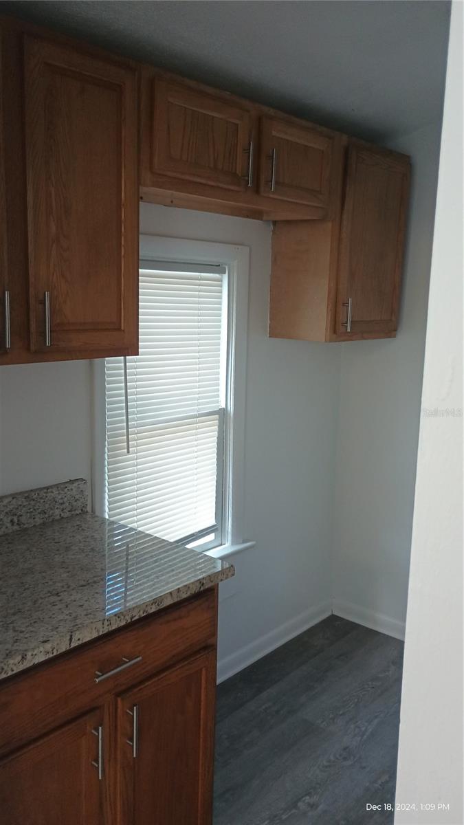 OSTEENS BLK 120 S RR DELAND - Residential Lease