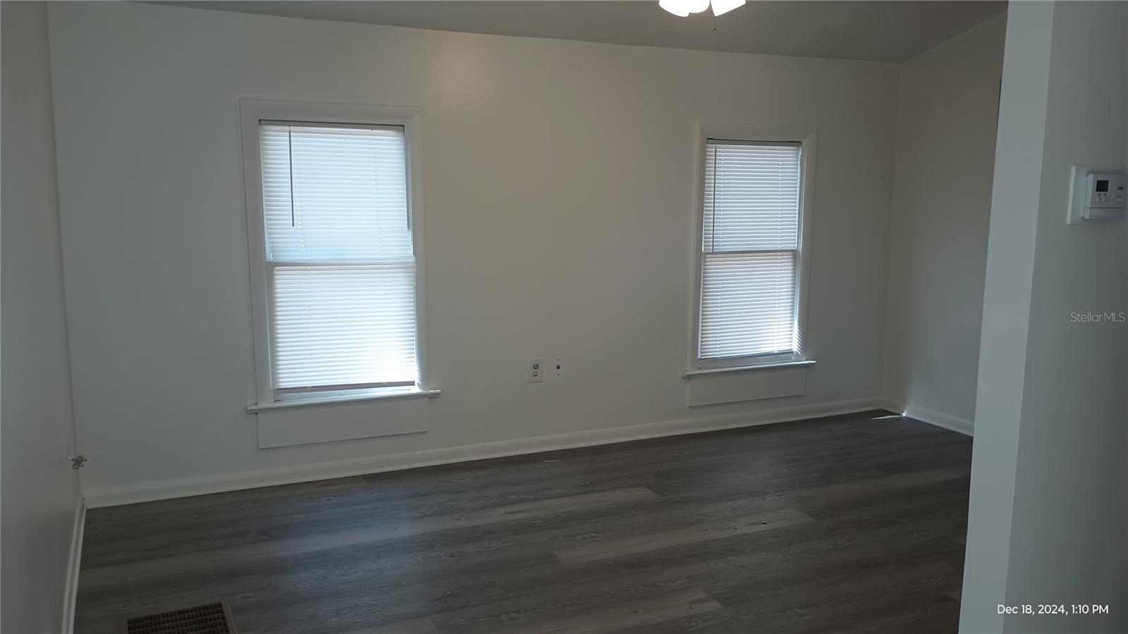 OSTEENS BLK 120 S RR DELAND - Residential Lease