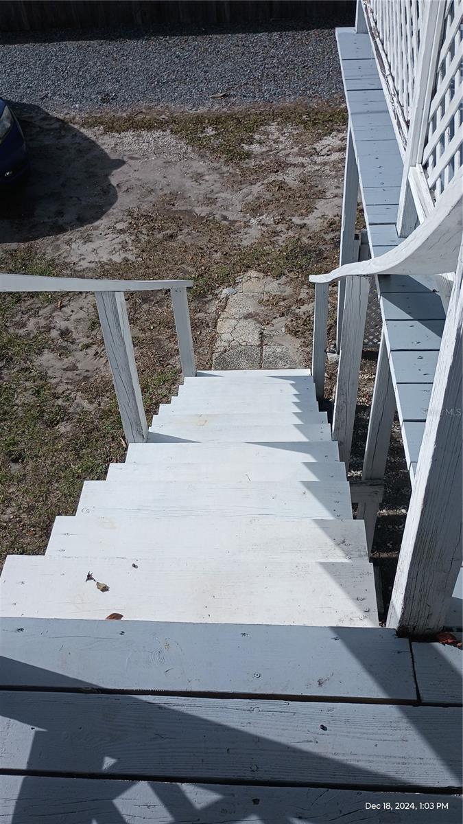 OSTEENS BLK 120 S RR DELAND - Residential Lease
