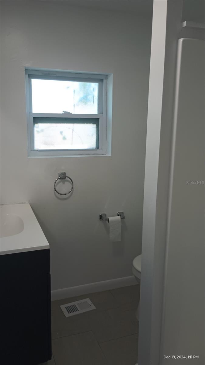 OSTEENS BLK 120 S RR DELAND - Residential Lease