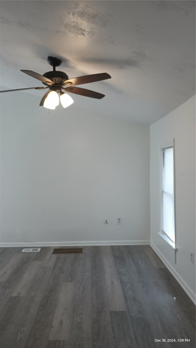 OSTEENS BLK 120 S RR DELAND - Residential Lease