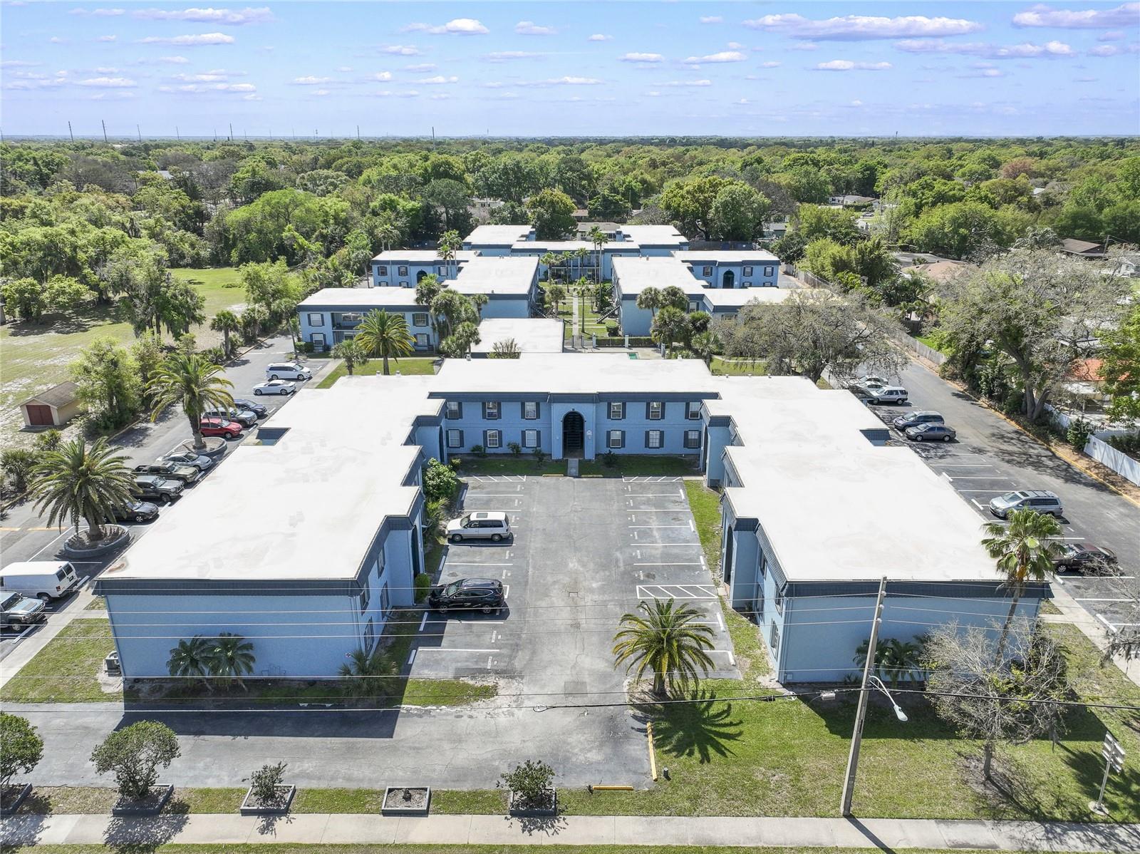 HACIENDA DEL SOL - Residential