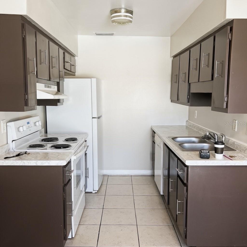 5200 CURRY FORD ROAD 102