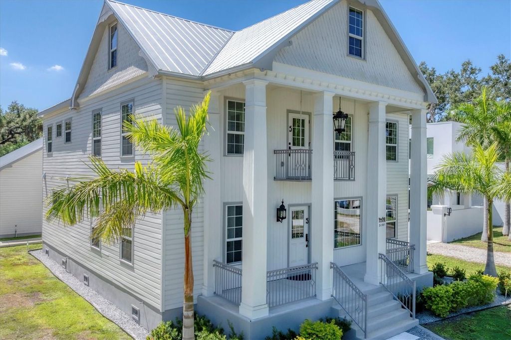 Photo of 3101 Riverview Boulevard, Bradenton, FL 34205 (MLS # A4665658)