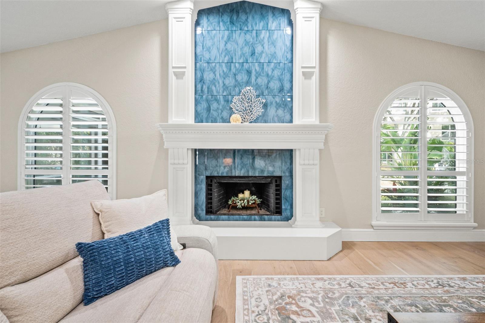 BAYWOOD SHORES - Residential