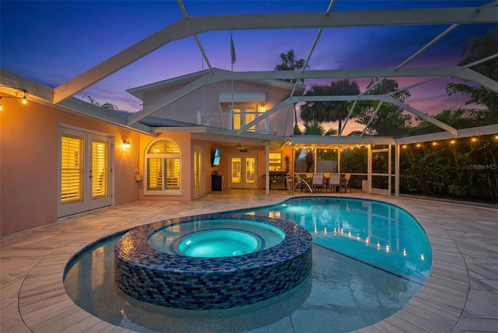 BAYWOOD SHORES - Residential