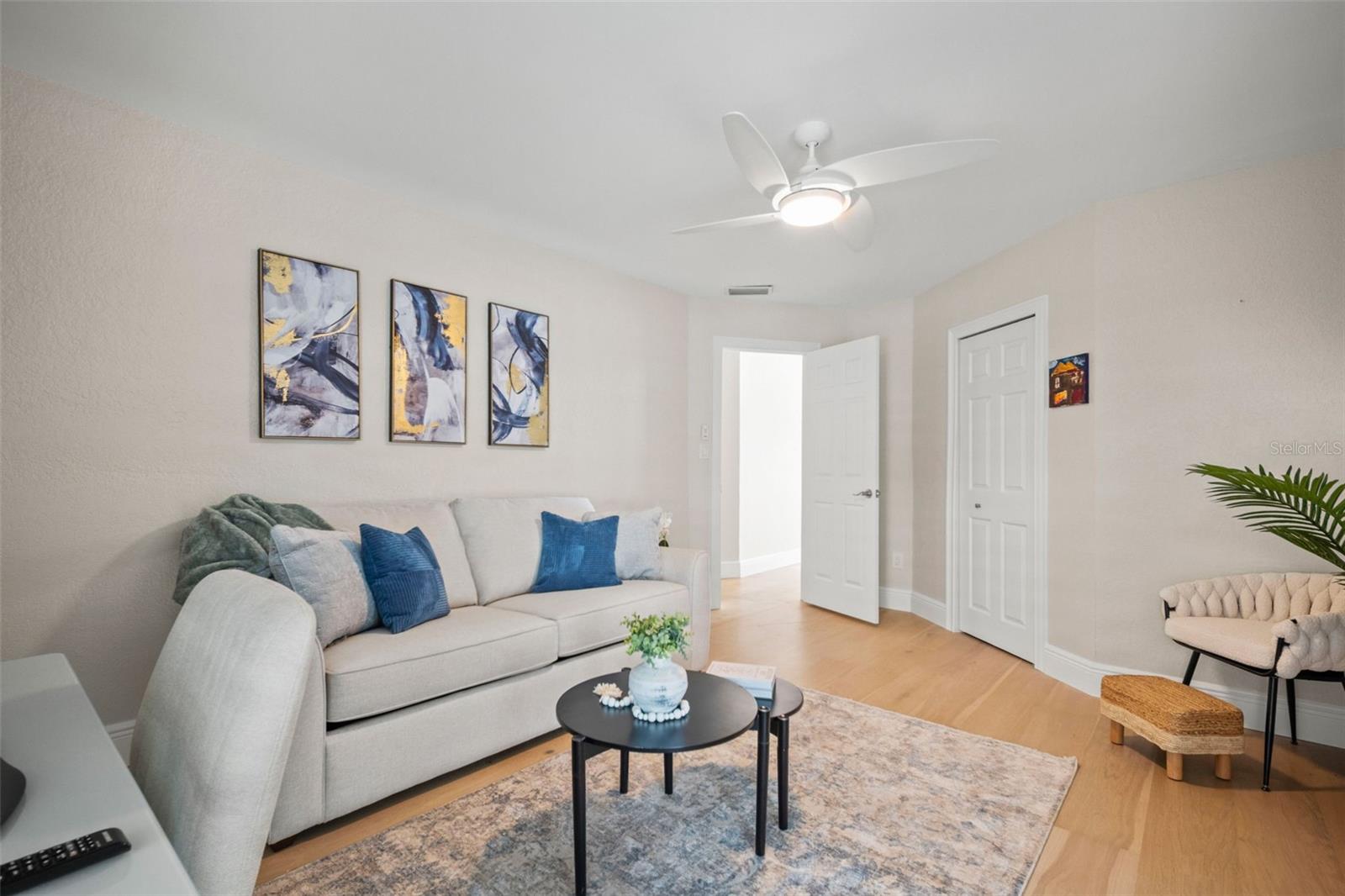 BAYWOOD SHORES - Residential