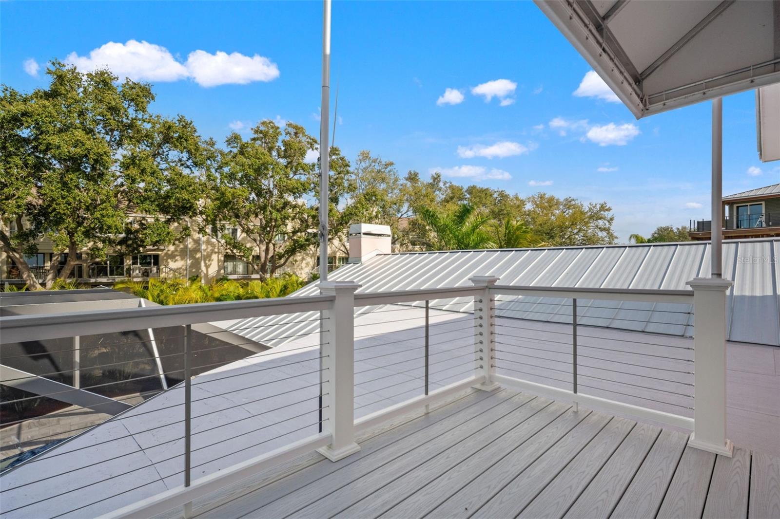 BAYWOOD SHORES - Residential