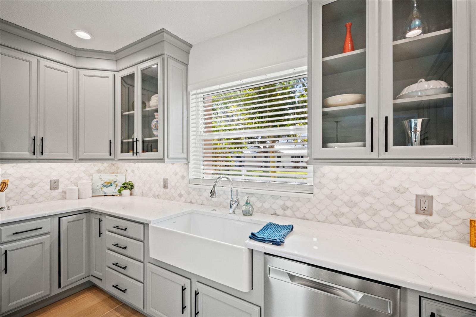 BAYWOOD SHORES - Residential