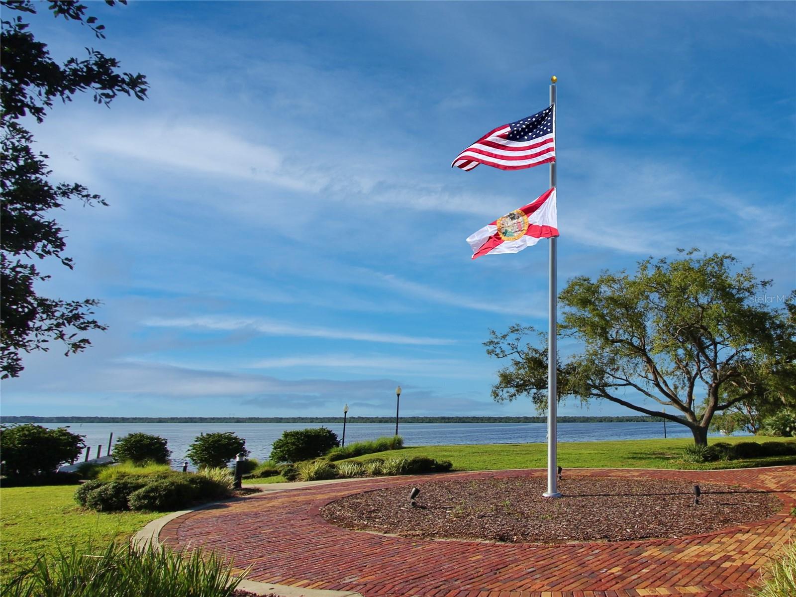 INTERLACHEN LAKES ESTATES - Land