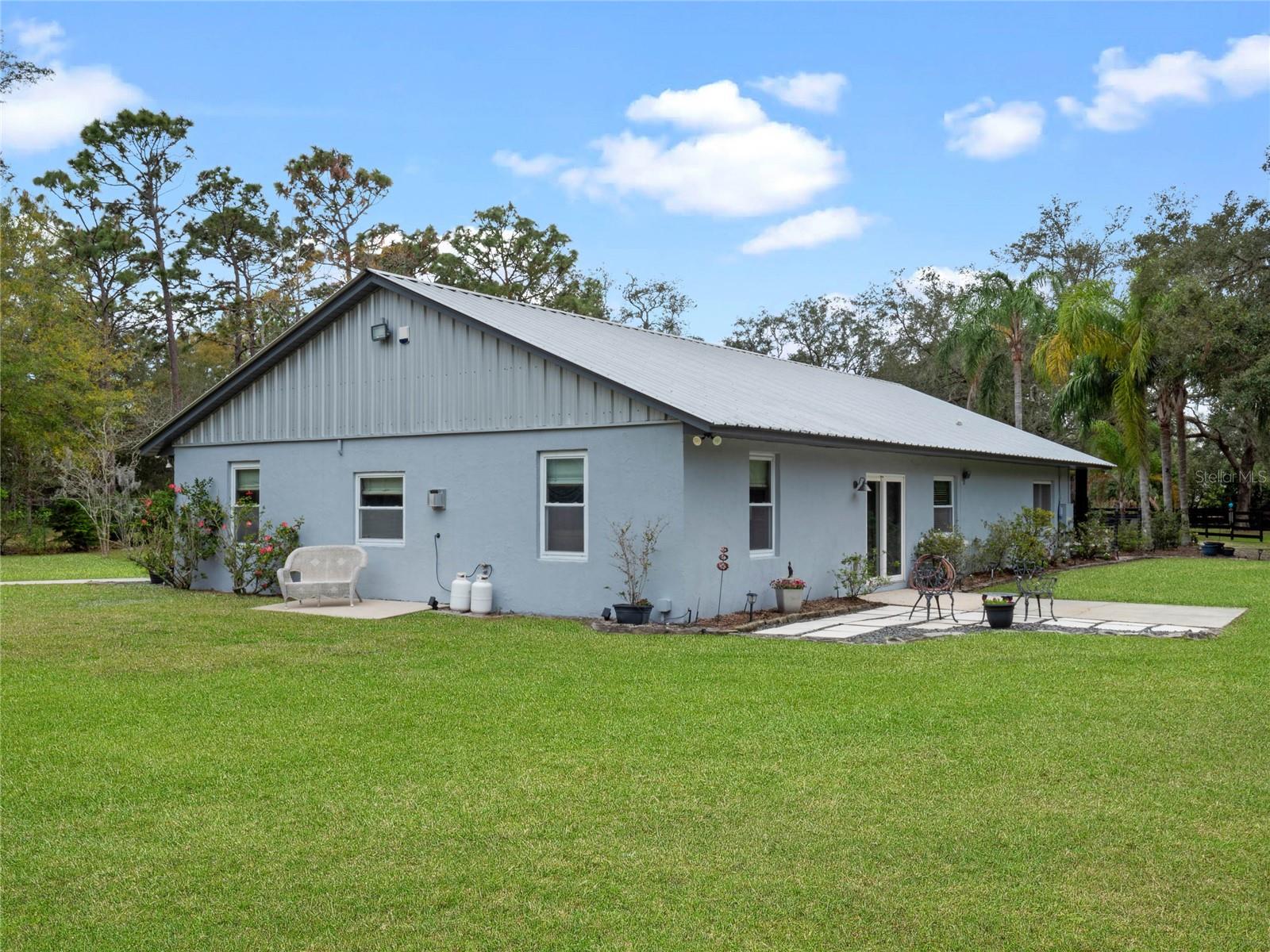 NO SUBDIVISION - Residential