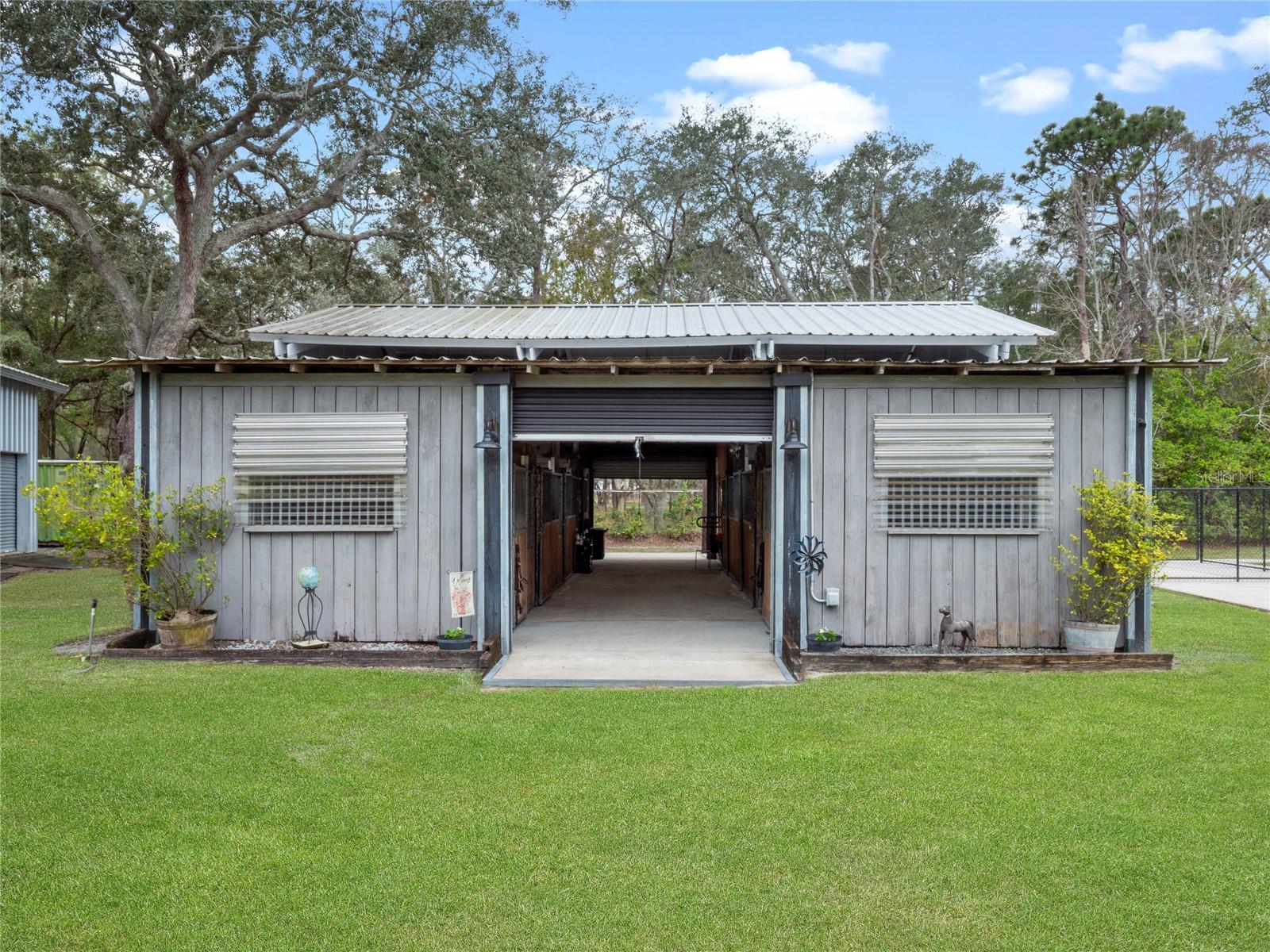 NO SUBDIVISION - Residential