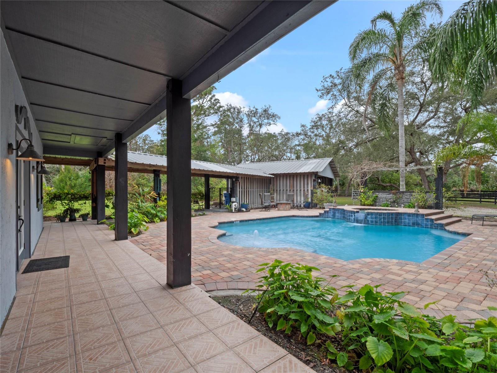 NO SUBDIVISION - Residential