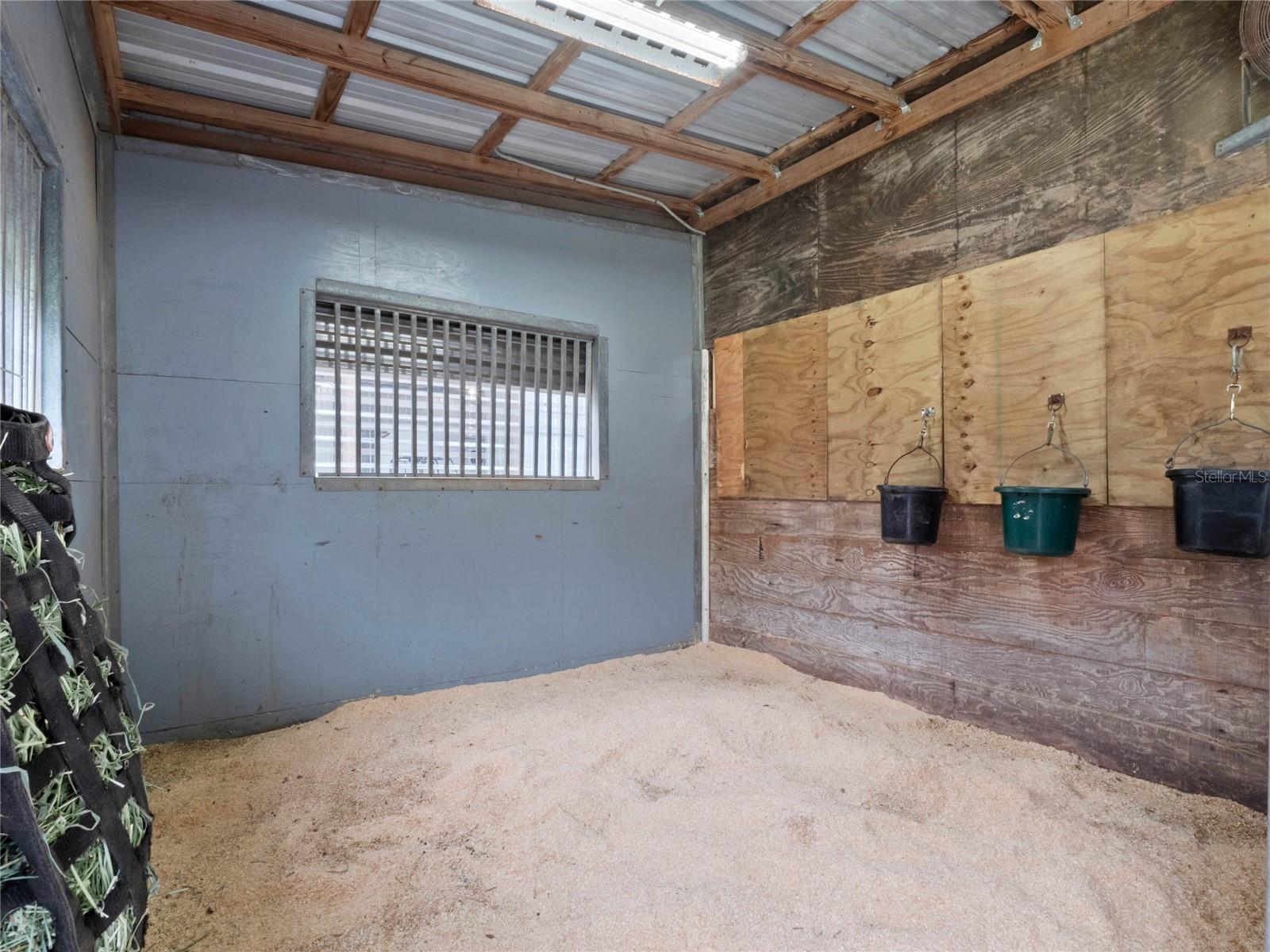 NO SUBDIVISION - Residential