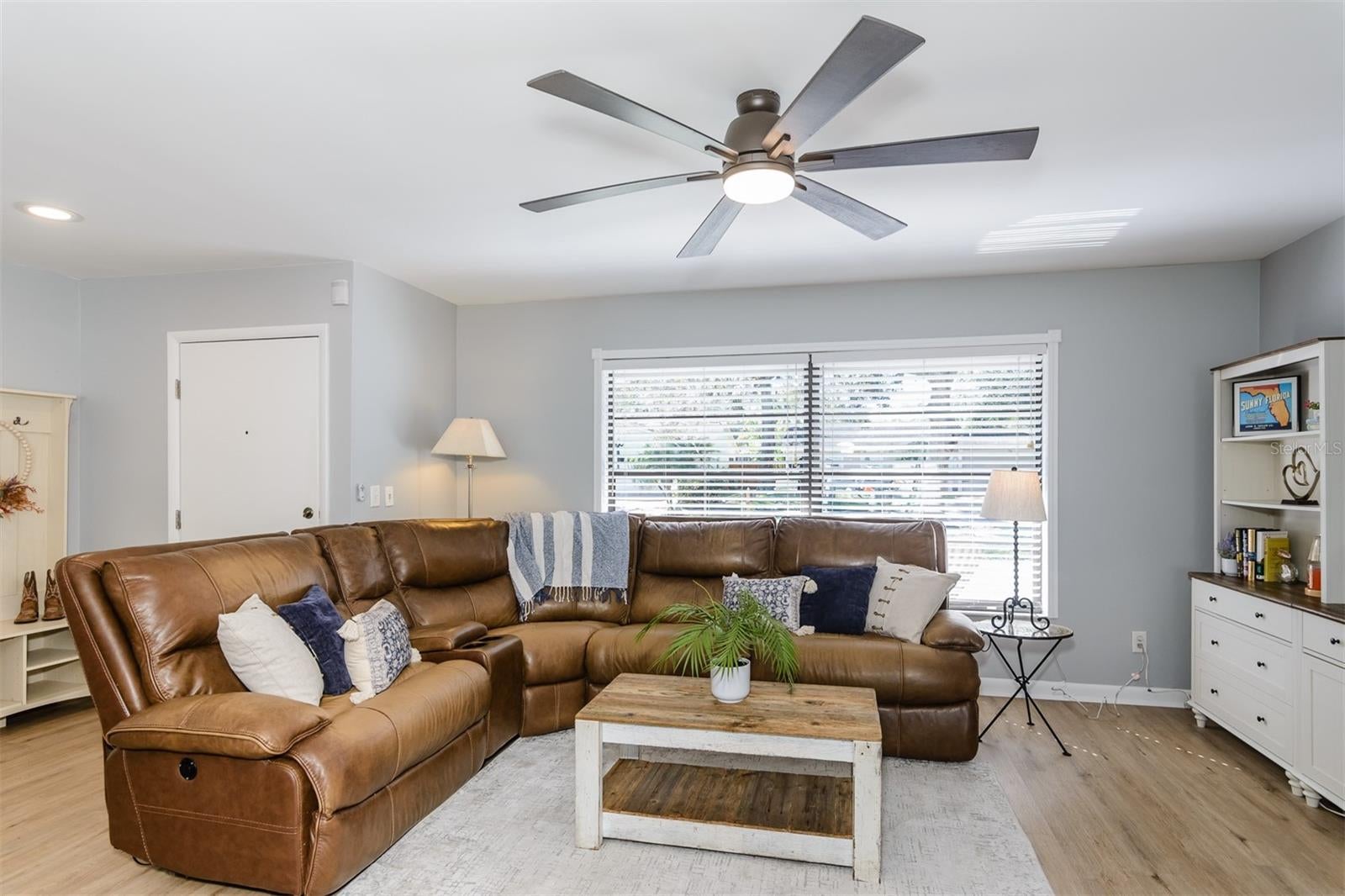 57 HARBOR OAKS CIRCLE