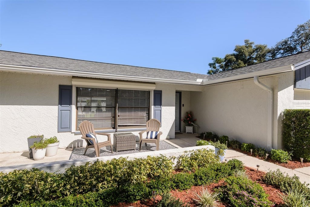 Photo of 57 Harbor Oaks Circle, Safety Harbor, FL 34695 (MLS # TB8560395)