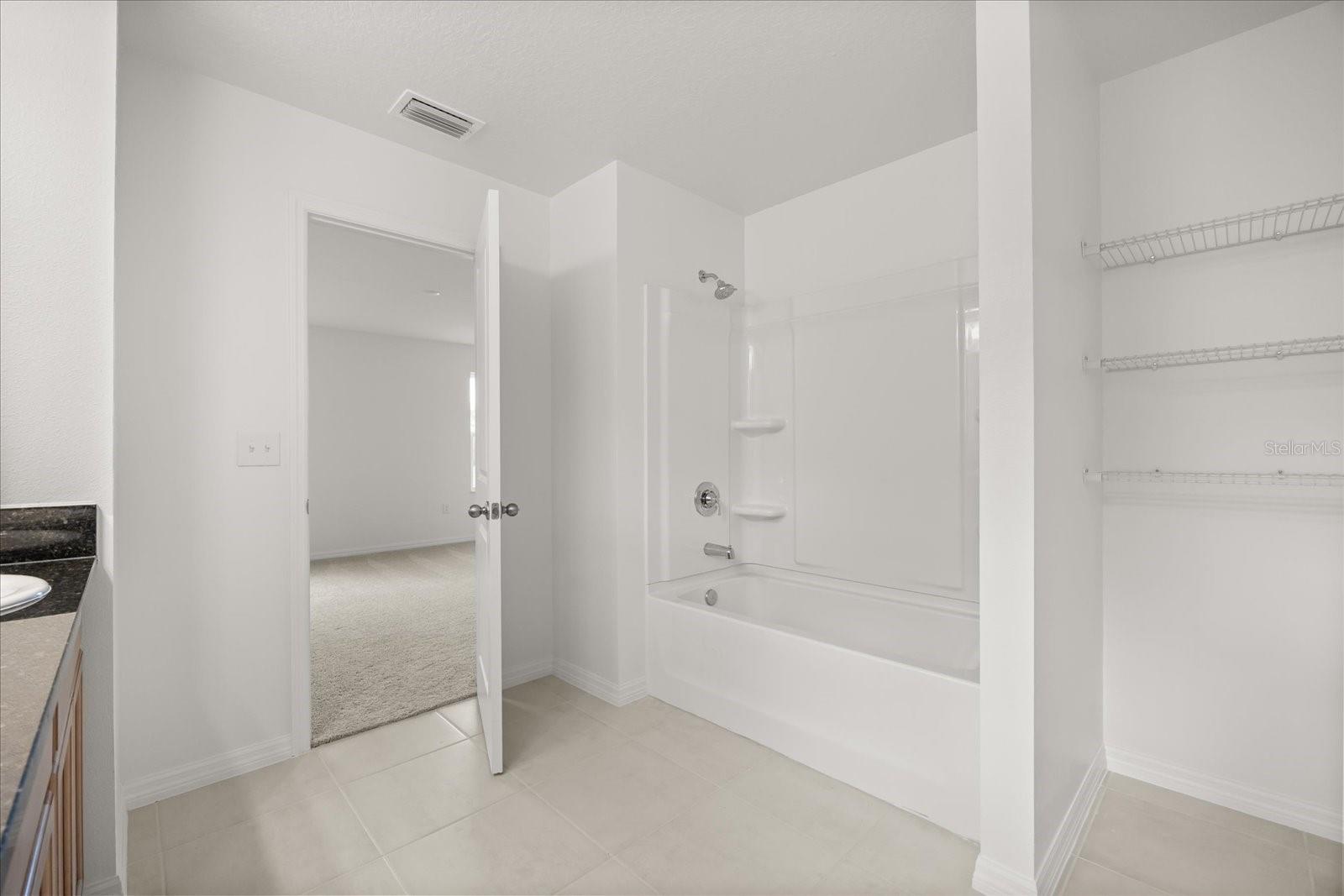 HICKORY RANCH - Residential