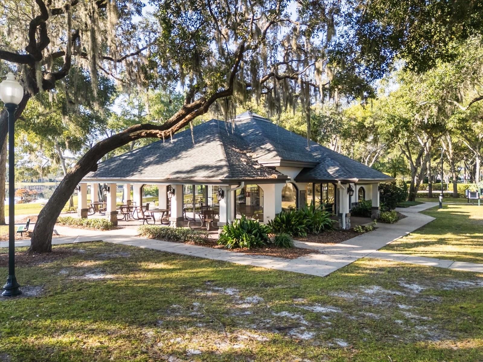 STONEBRIDGE/HEATHROW - Residential