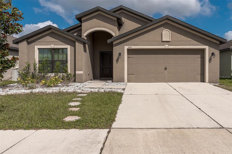 Available Now!! Don’t miss out on this 4-bedroom/ 2 bath/ 2 car garage annual rental in Chatham Walk. The split floor plan has an open concept, a spacious great room where friends and family can gather, formal living room/dining room, laminate wood floors, and carpet in bedrooms. The primary bedroom has a walk-in closet, master bath with dual sinks, and shower. Exterior features include a covered porch, rear patio, and a fenced yard with a fire pit. Beat the Florida heat in the neighborhood pool, walking trails, playground, dog park, and open green spaces. Chatham Walk is conveniently located with easy access to I-75, US-41, and US- 301 to easily commute to Bradenton, St. Petersburg, Tampa, and Brandon. Ruskin is located near an abundance of shopping, entertainment, and restaurants. In addition, residents can enjoy the best beaches and attractions the Tampa Bay area offers. First Month's Rent and Security Deposit Required.