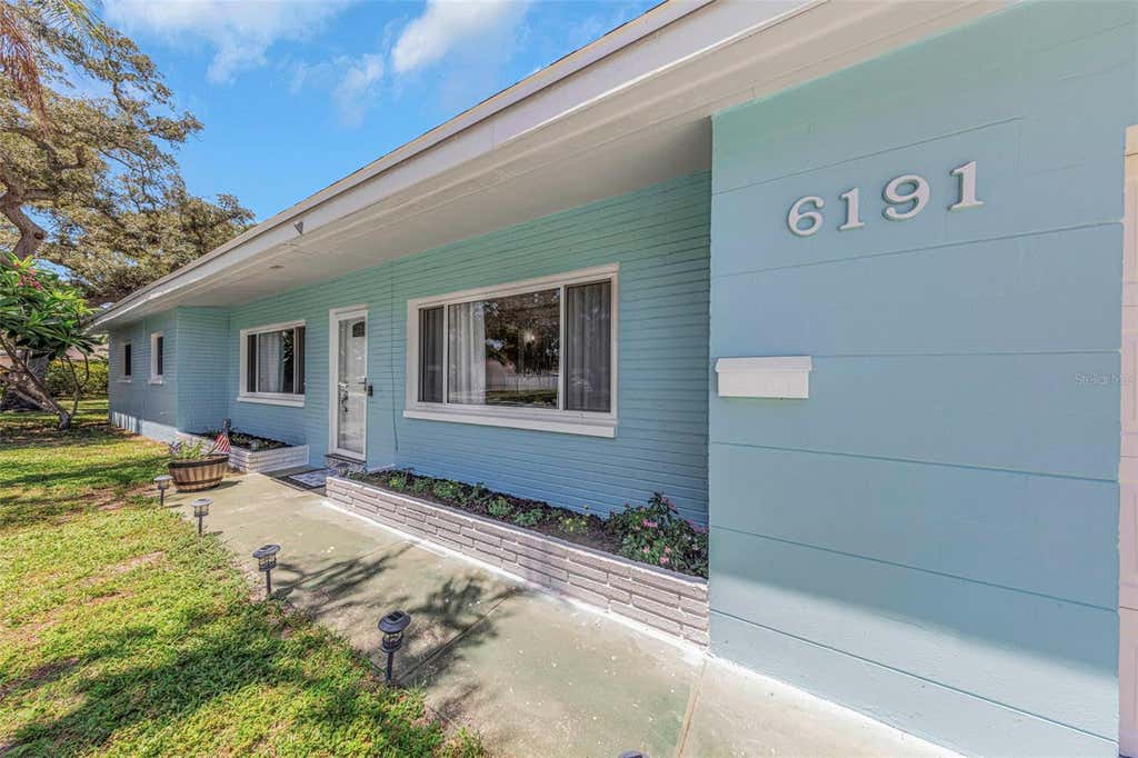 Photo of 6191 6th Avenue S, St Petersburg, FL 33707 (MLS # TB8538422)