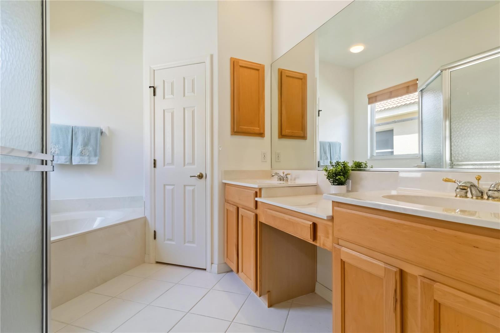 HAMPTONS - Residential