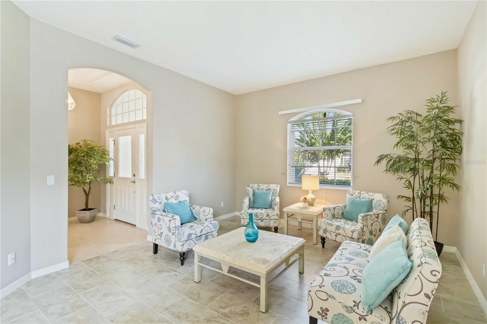 HAMPTONS - Residential