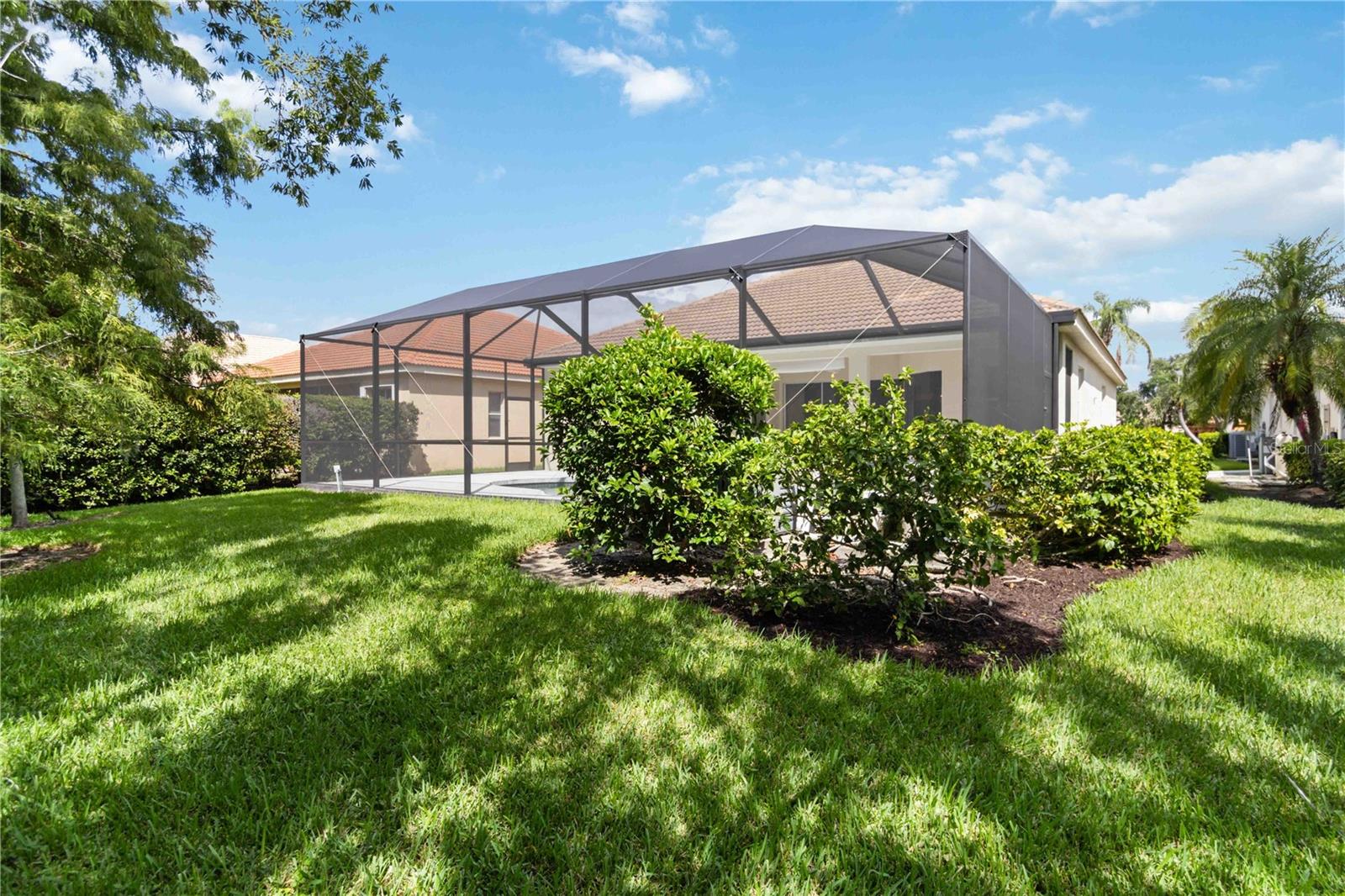 HAMPTONS - Residential